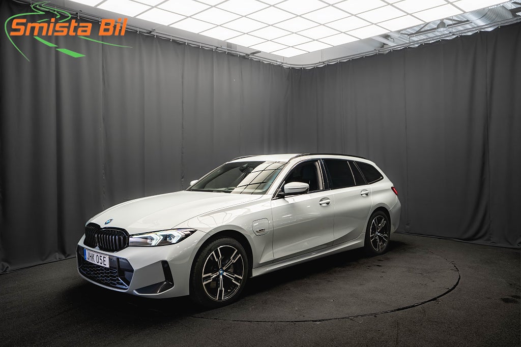 BMW 330e xDrive M Sport SHADOW P-VÄRMARE 1-ÄGARE MOMS