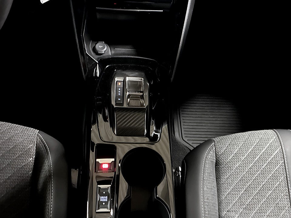 Bild på Peugeot 2008 Allure 1.2 PT 130hk Aut B-KAMERA CARPLAY