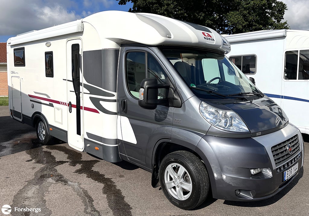 Adria Coral S670SL // Hemtrevlig & har det man behöver!