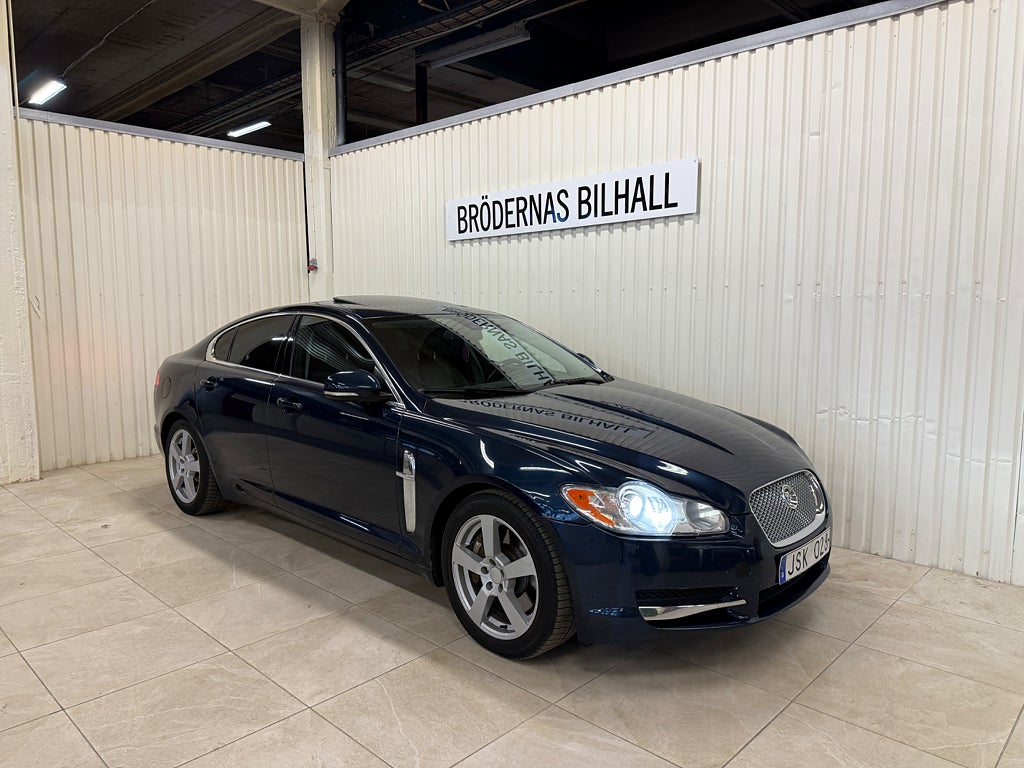 Jaguar XF 3.0 S V6 275hk/ Keyless/ Backkamera/ Taklucka/ B&W