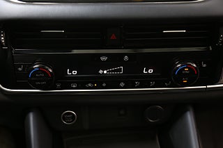 SUV Nissan Qashqai 24 av 28
