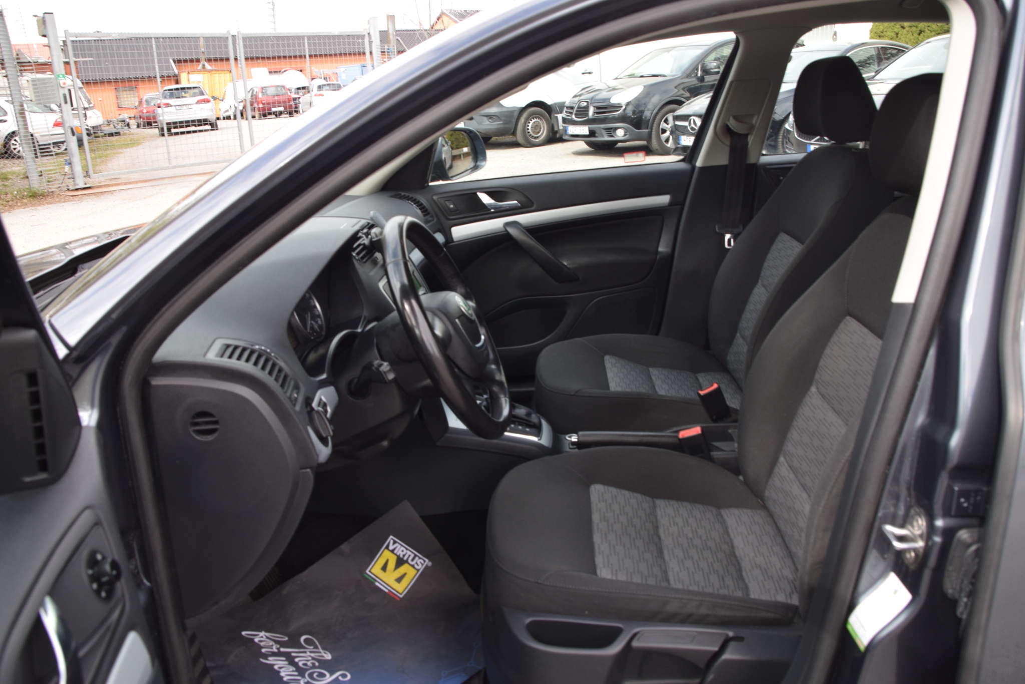 Skoda Octavia 2010, bild 7/43