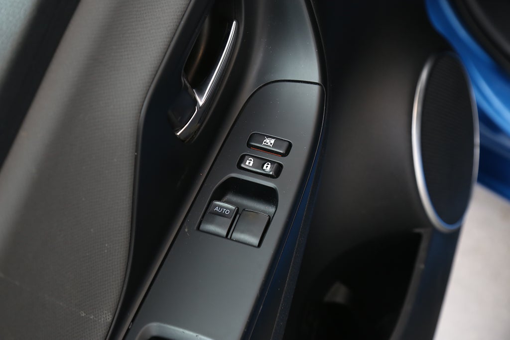 Toyota Yaris 1,5 VVT-i Hybrid e-CVT Active Kamera Motorvärmare 2015