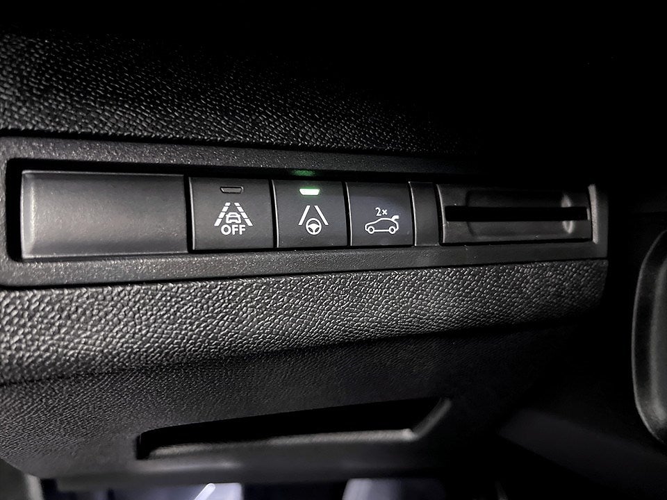 Bild på Peugeot 3008 GT 1.2 PT 130hk Aut - B-KAMERA, CARPLAY