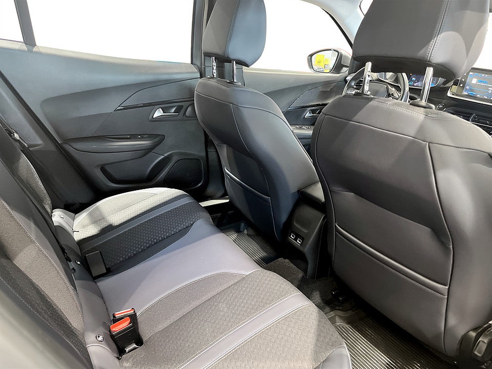 Bild på Peugeot 2008 ALLURE 1.2 PT 130hk AUT 