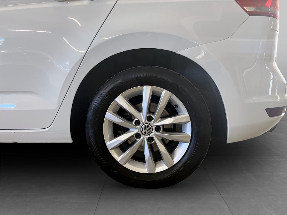 Bild på Volkswagen Touran Base 1.4 TSI 150hk Aut 7-SITS KAMREM BYTT B-KAMERA