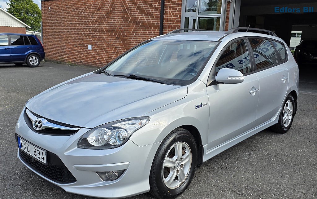 Hyundai i30 cw 1.6 CRDi Manuell