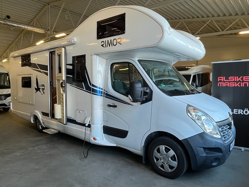 RIMOR Katamarano /B-körkort/6 bäddar/6 bältad/ 2x V-sängar