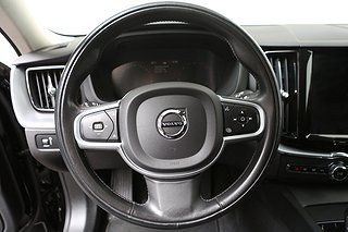 SUV Volvo XC60 11 av 28