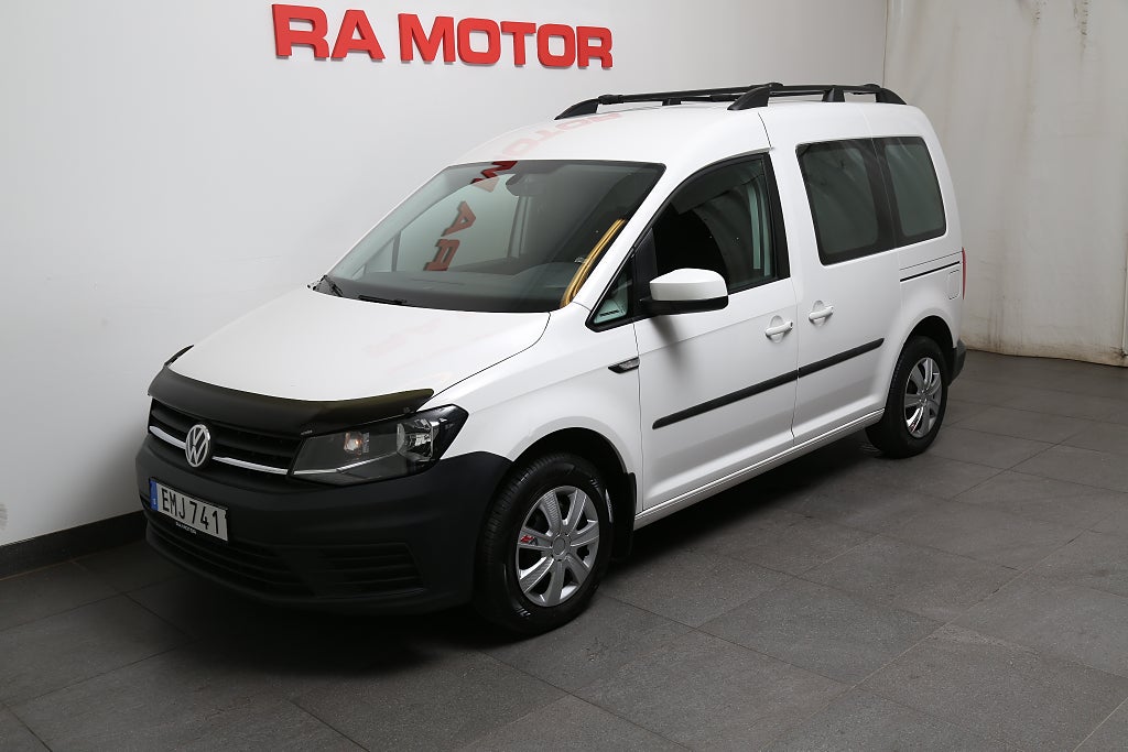 Volkswagen Caddy Combi 1,0 TSI 102hk LIFE 5-sits Navi CarPlay Dragkrok 2018