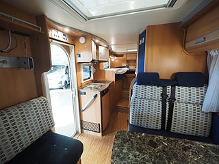 Husbil-integrerad Dethleffs Globebus 8 av 20
