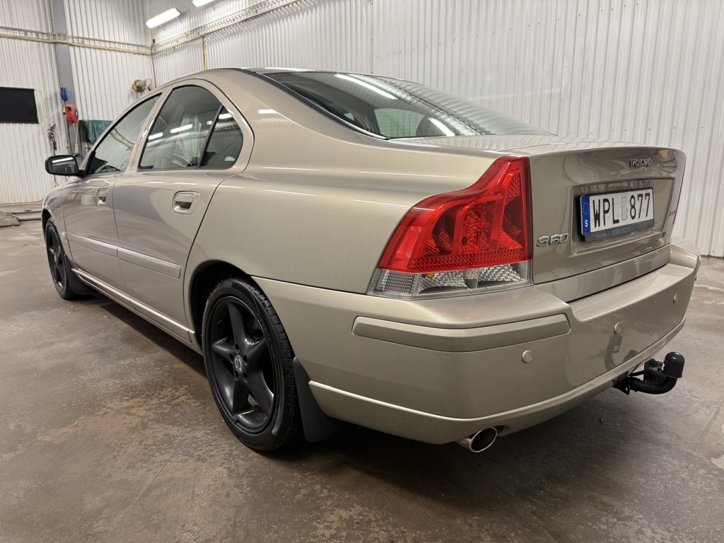 Volvo S60 2.5T Momentum 210Hk 2005, photo 2/51