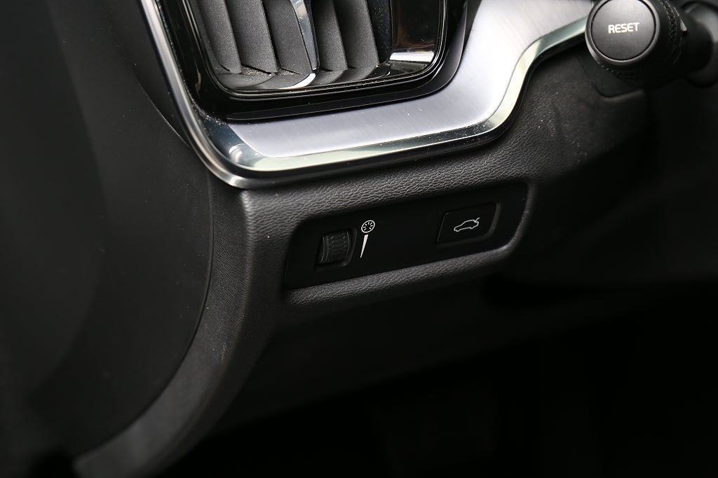 Volvo V60 B4 197hk Diesel Momentum Aut Kamera VOC Leasbar