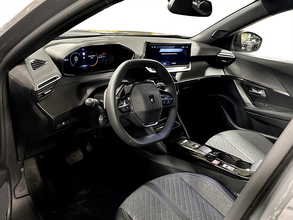 Bild på Peugeot 2008 Allure 1.2 PT 130hk Aut B-KAMERA CARPLAY