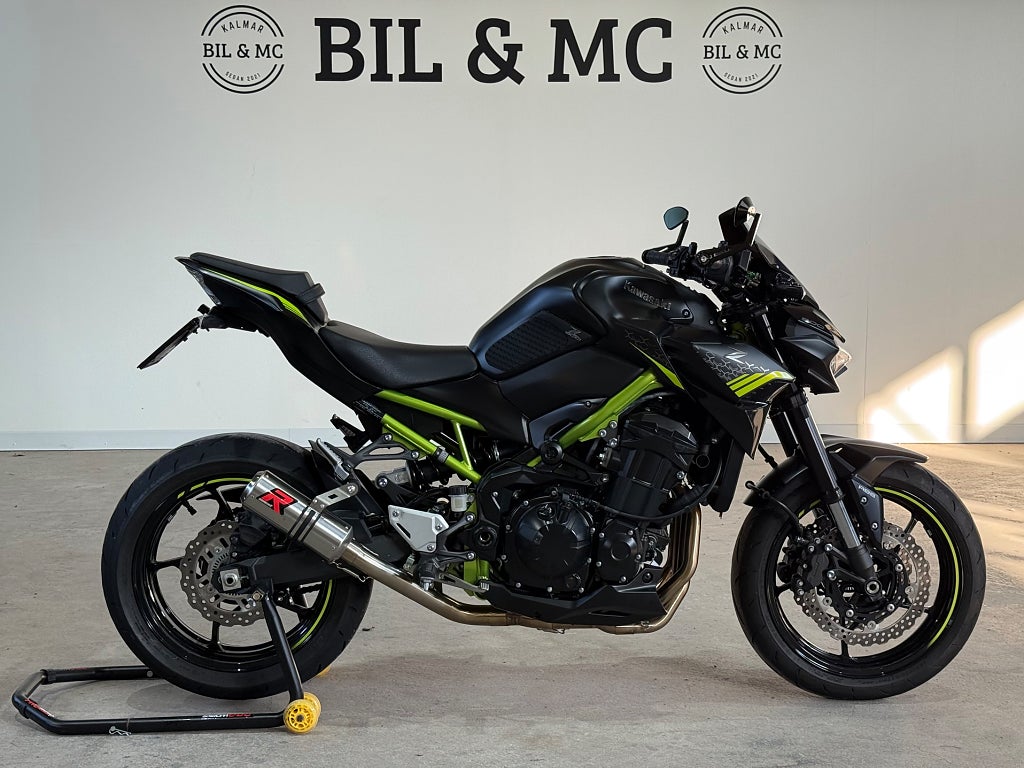 Kawasaki Z900  Helsystem 0kr insats  låga mil 2,95% ränta