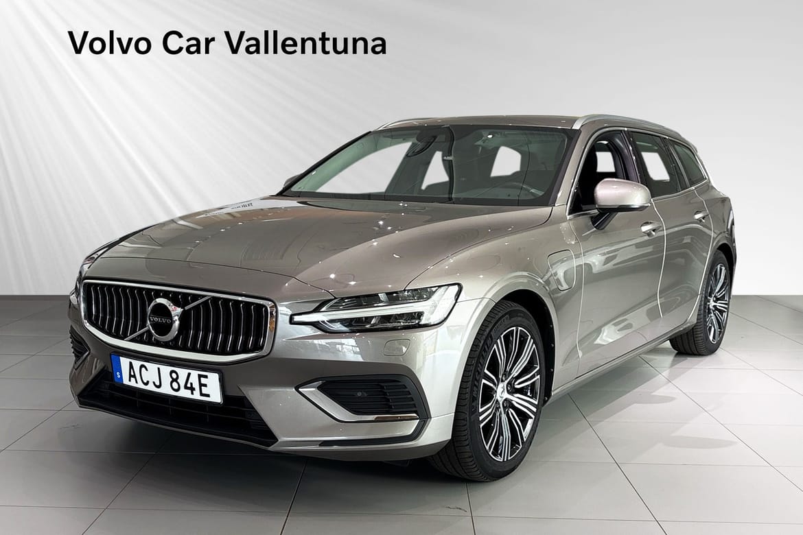 Volvo V60 T6 TE Momentum Adv / Drag 2020, kuva 3/10