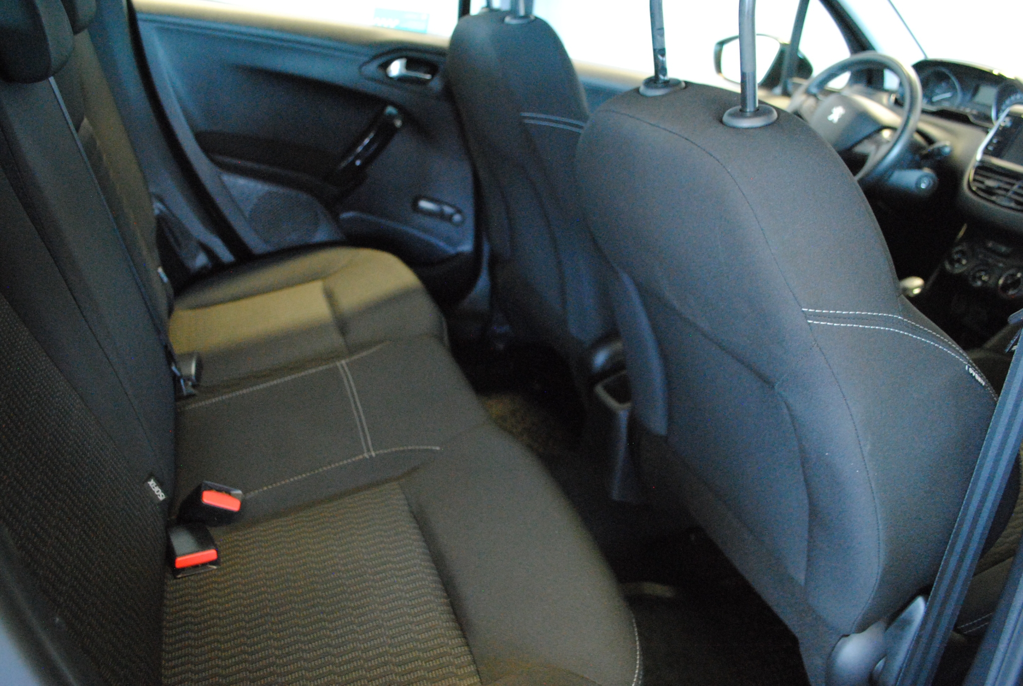 Peugeot 208 82hk 2016, bild 6/37