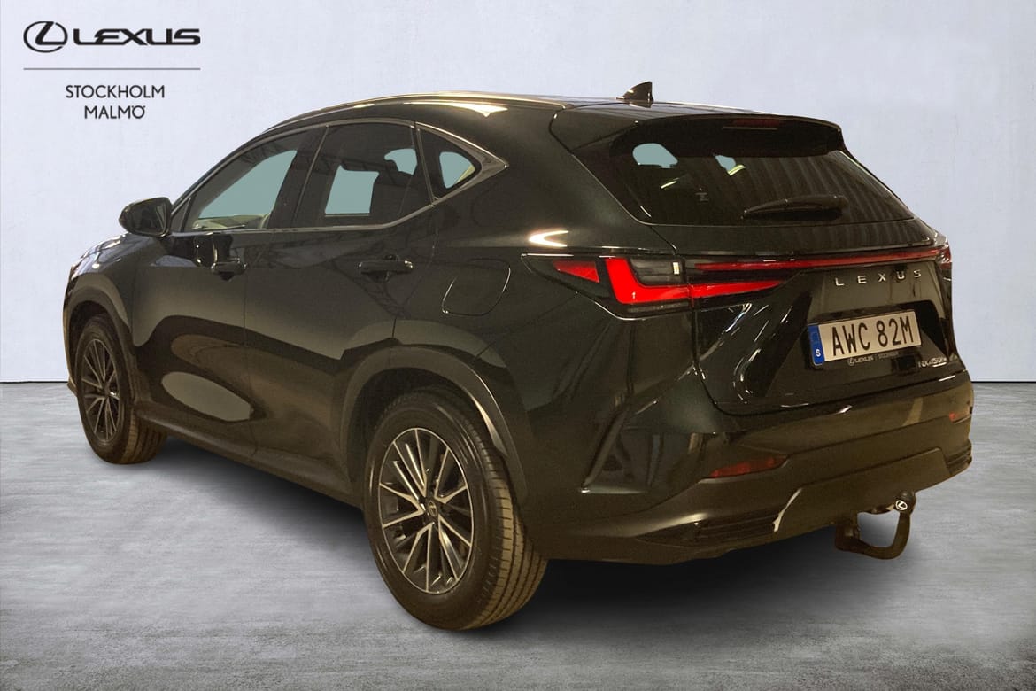 Lexus NX 450h+ Business AWD Drag P-värm 2026, bild 2/57
