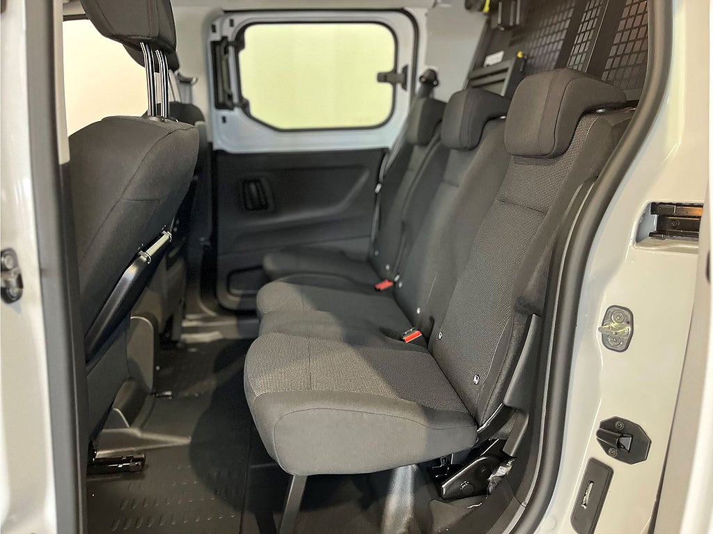 Bild på Opel Combo Crew Cab 130hk Aut - DEMO