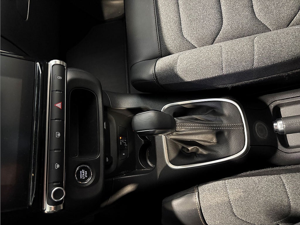 Bild på Citroën C3 Shine 1.2 PT 110hk Aut - CARPLAY, BACKSENSORER