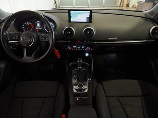 Halvkombi Audi A3 12 av 25