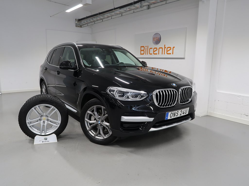 BMW X3 xDrive30e V-Däck ingår Navi-Pano-Carplay-HeadUp-LED-Parksensor