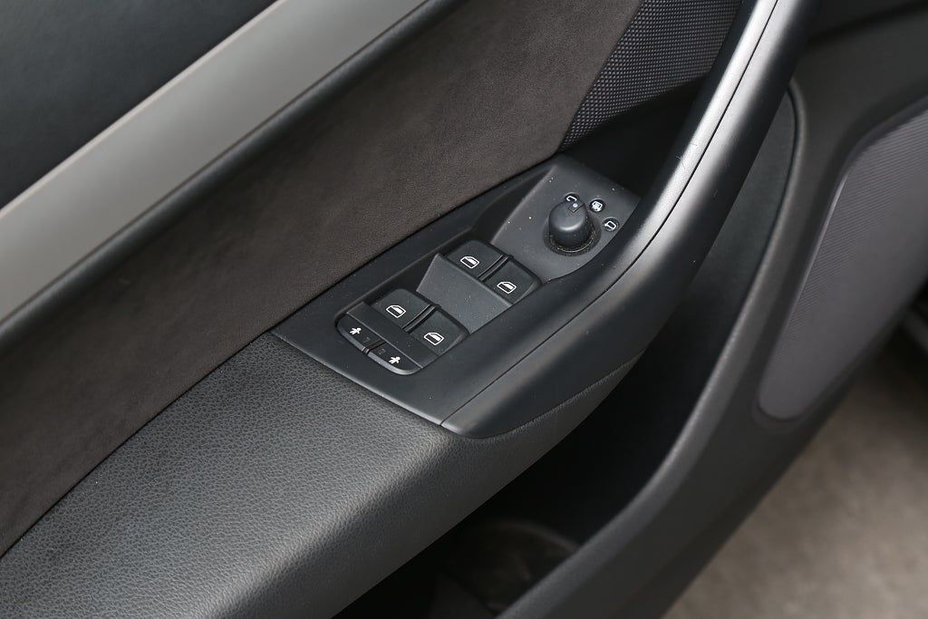 Audi Q3 2,0 TDI 184hk Quattro S Tronic Sport Edition MotorvDrag 2016