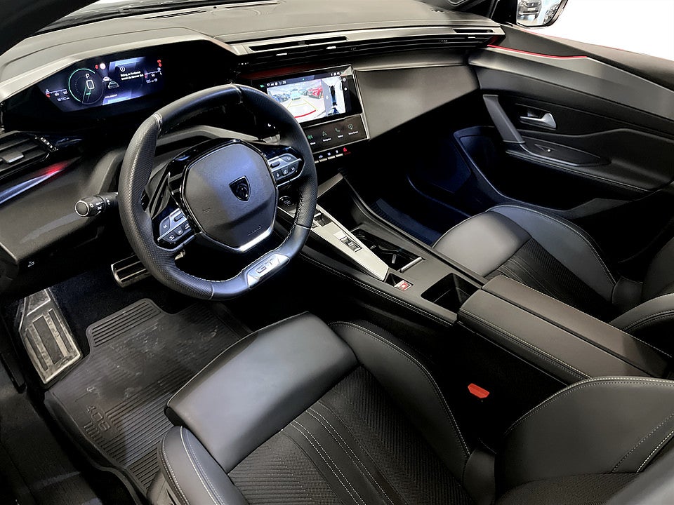 Bild på Peugeot 408 GT 1.2 PT 130hk Aut B-KAMERA CARPLAY