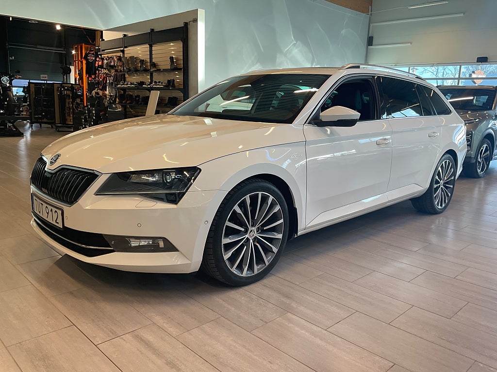 Skoda Superb Kombi 2.0 TDI 4X4 L&K Business Edition Pano S&V