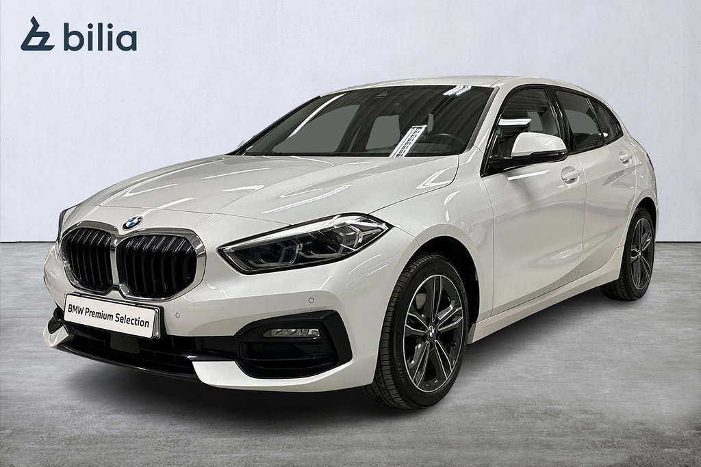 BMW 118I Sportline Manuell | PDC fram & bak | Navi | Sladdlös laddning