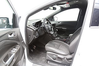 SUV Ford Kuga 8 av 27