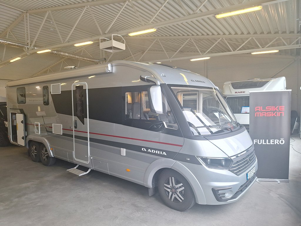 Sonic Supreme 810 SC - Adria Sonic Supreme 810 SC / ALDE / Auto 180hk / Ugn/Taksäng