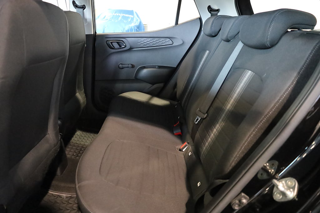 Hyundai i10 1.0 blue AMT Essential CarPlay Rattvärme Leasbar 2022