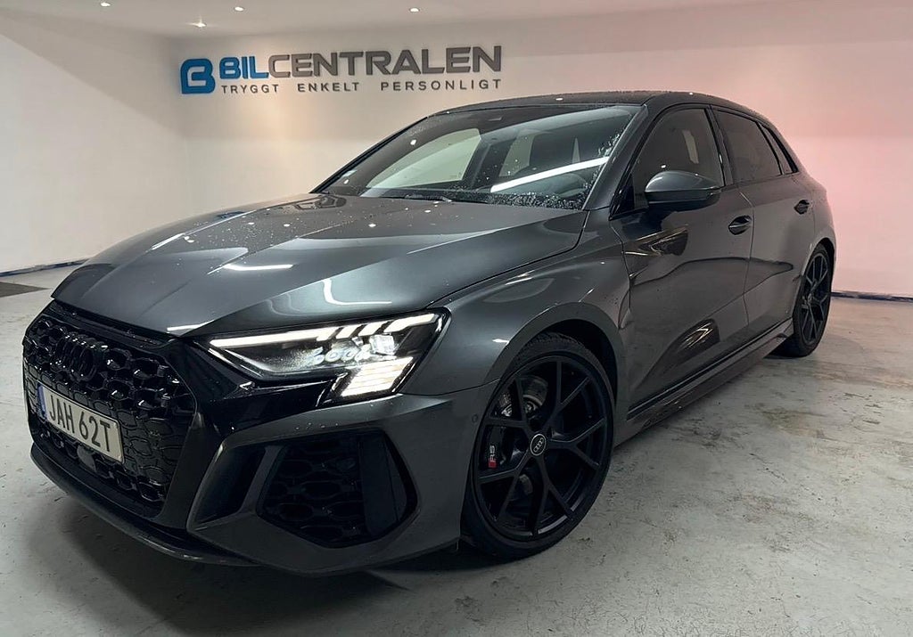 Audi RS3 RS 3 Sportback S Tronic Plus RS avgas Pano Hud Sonos