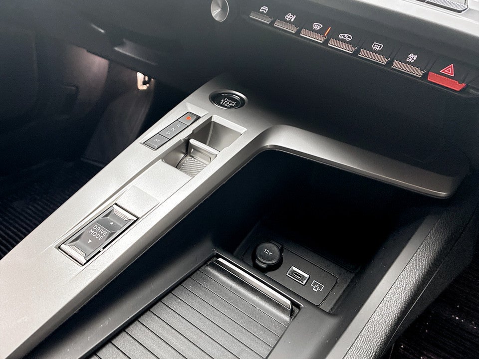 Bild på Peugeot 308 sw Allure Hybrid 145hk Aut B-KAMERA CARPLAY