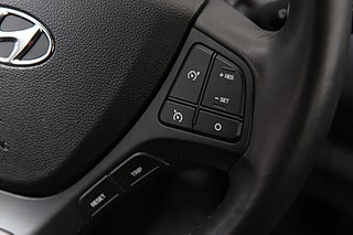 Halvkombi Hyundai i10 14 av 19