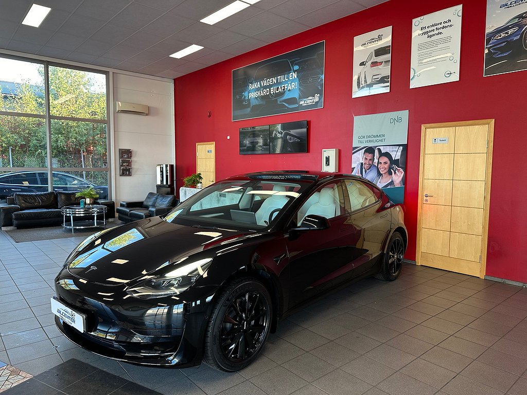 Tesla Model 3 SR Plus Facelift FSD Panorama 325hk 2383kr/MÅN