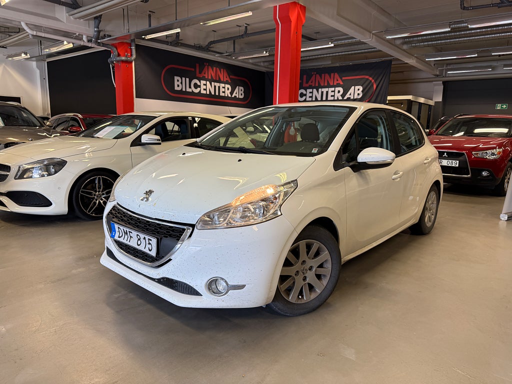 Peugeot 208 1.2 VTi EGS Automat Ny besiktad Kamrem bytt Euro 6 SoV