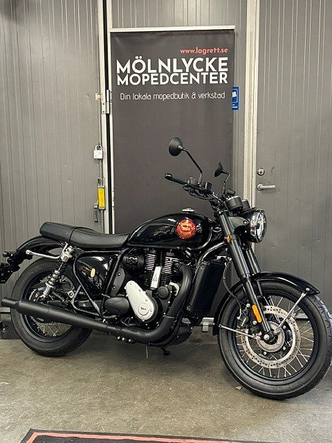 BSA Gold Star 650 Shadow Black