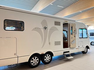 Husbil-integrerad Niesmann ARTO 79 LE 3 av 25