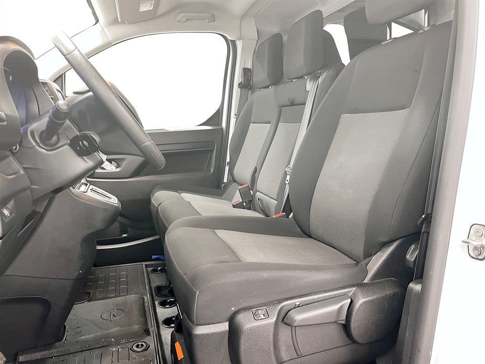 Bild på Opel Vivaro-e Business 136hk 75kWh Aut L2 -B-KAMERA,EN ÄGARE