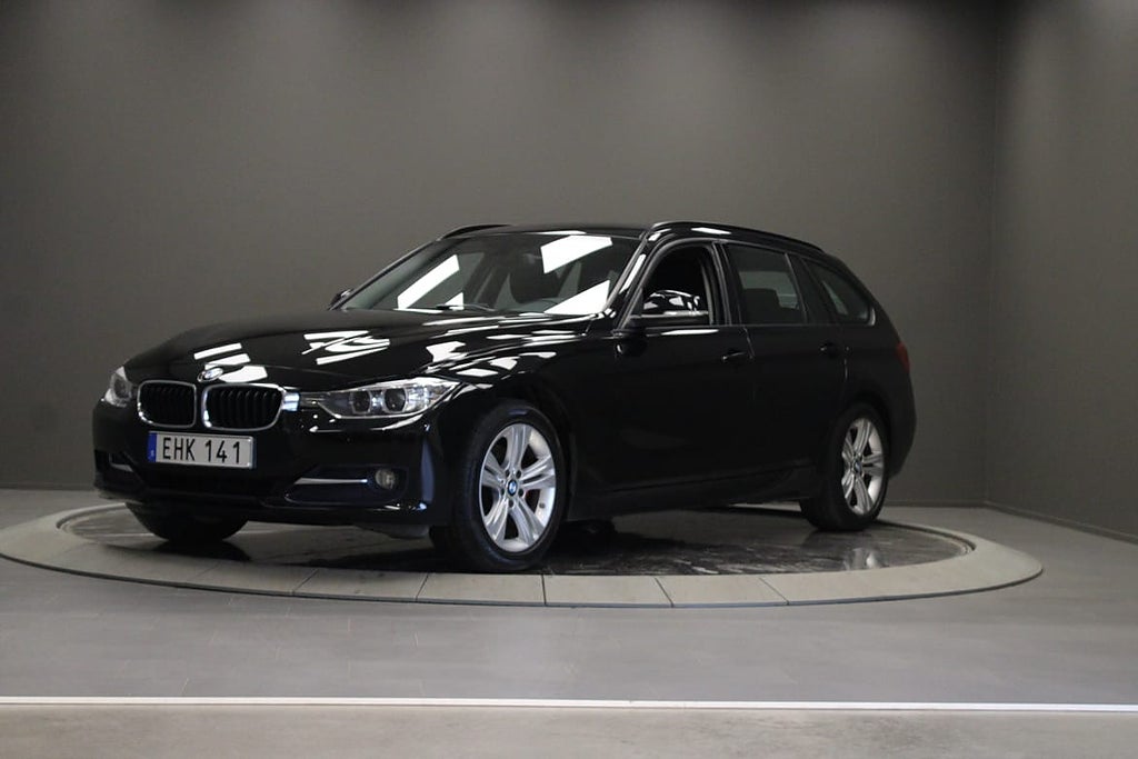 BMW 320 d xDrive Touring Sportline/ Drag/ Sportstolar/ 1 ägare