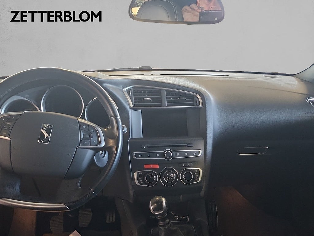 Halvkombi DS DS4 10 av 14