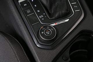 SUV Volkswagen Tiguan 18 av 36