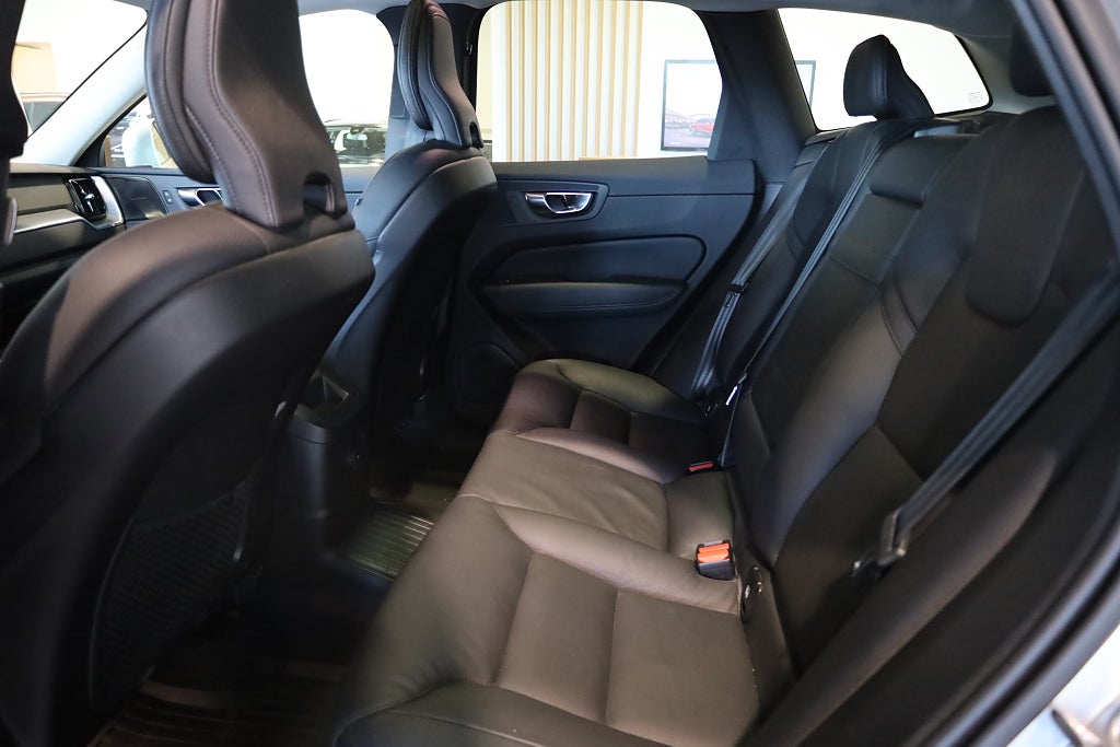 Volvo XC60 Recharge T6 AWD AUT Inscription Exp Pano H&K Leasbar 2021