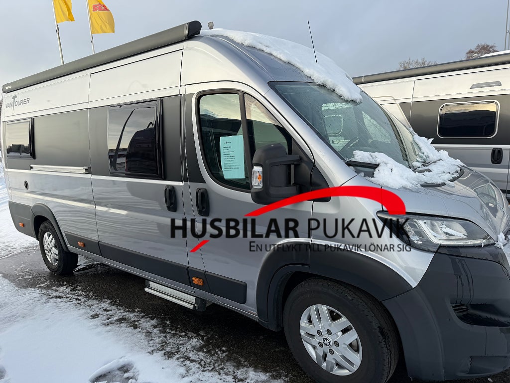 VANTourer 640 Enkelbäddar Solcell Litiumbatt Dieselvärmare 