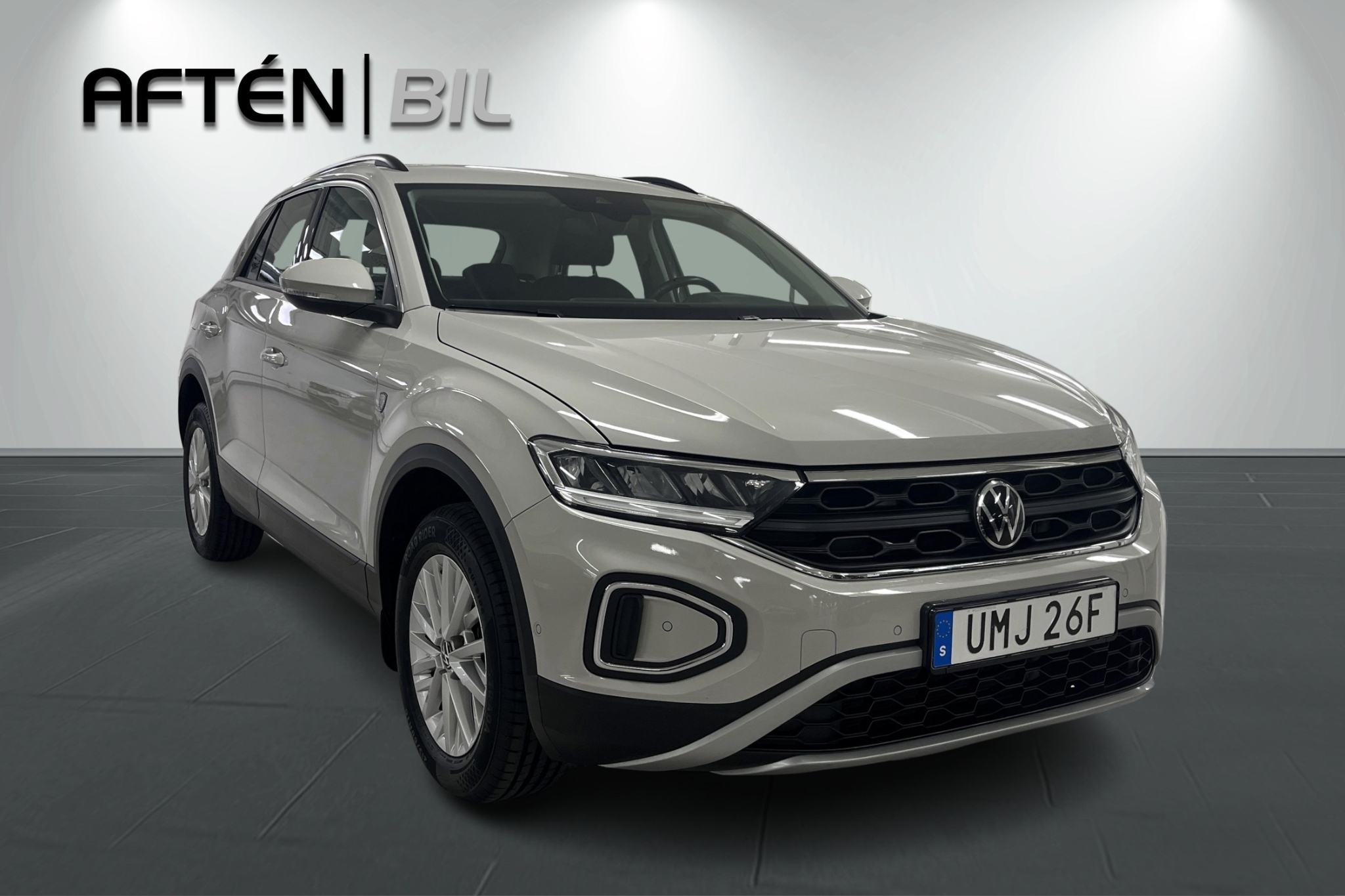 Volkswagen T-Roc 1.0 TSI 2023, bild 4/10