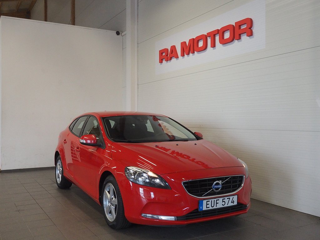 Volvo V40 T3 150hk Kinetic | Värmare | 2015