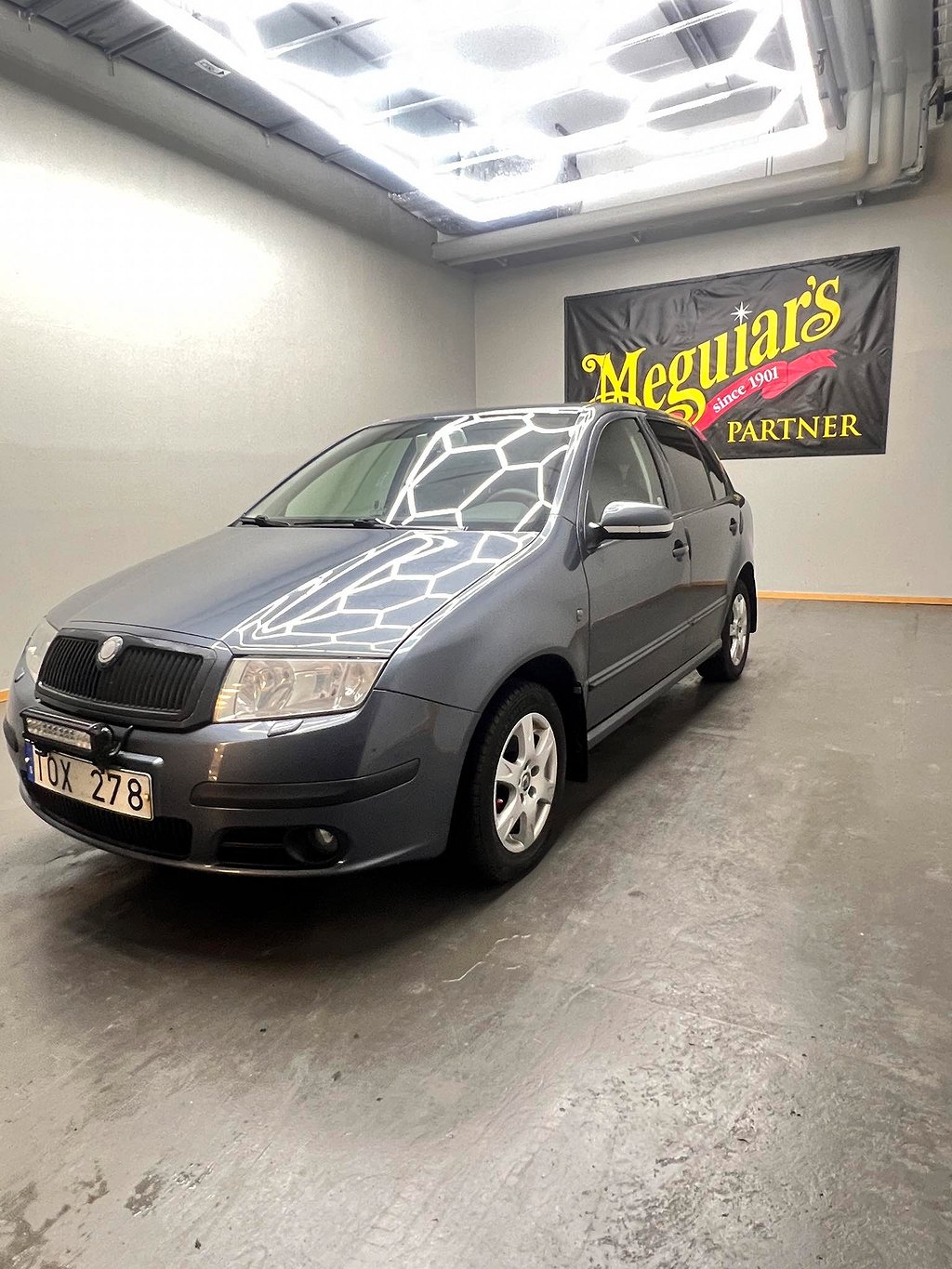 Skoda Fabia 1.2 , 8300mil,Nybesiktigad,Nyservad, kedja 