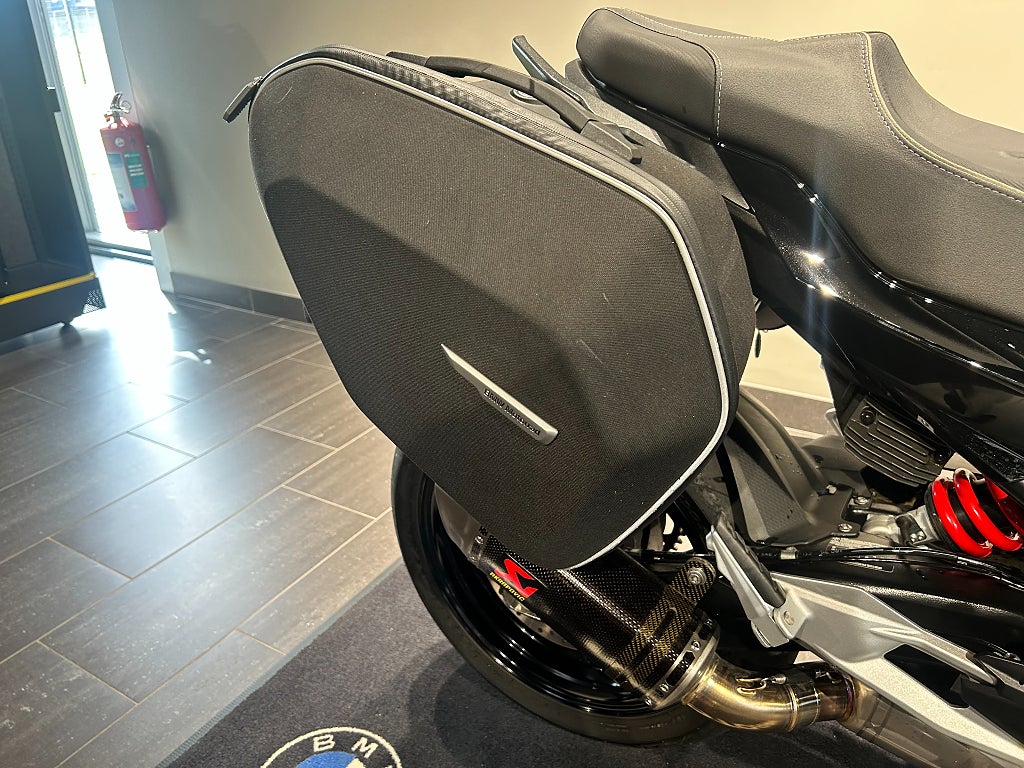BMW F900R 3,45%/Akrapovic/Väskor/Samtliga paket